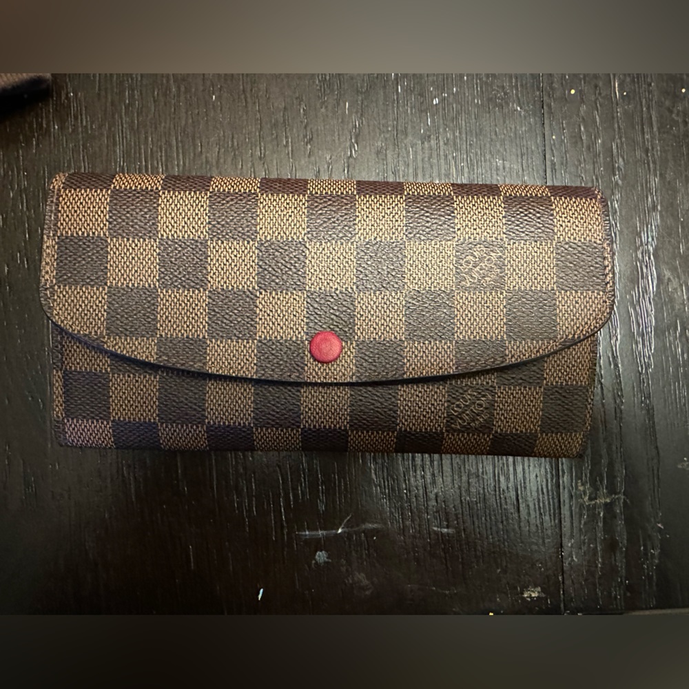 Louis Vuitton Sarah wallet